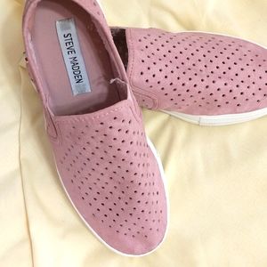 Steve Madden loafer type shoe size 9 medium very gently used